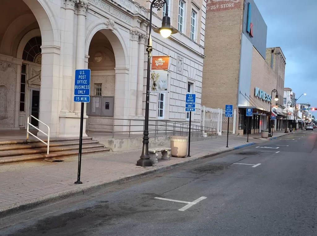spartan-pole-cover-before-main-street